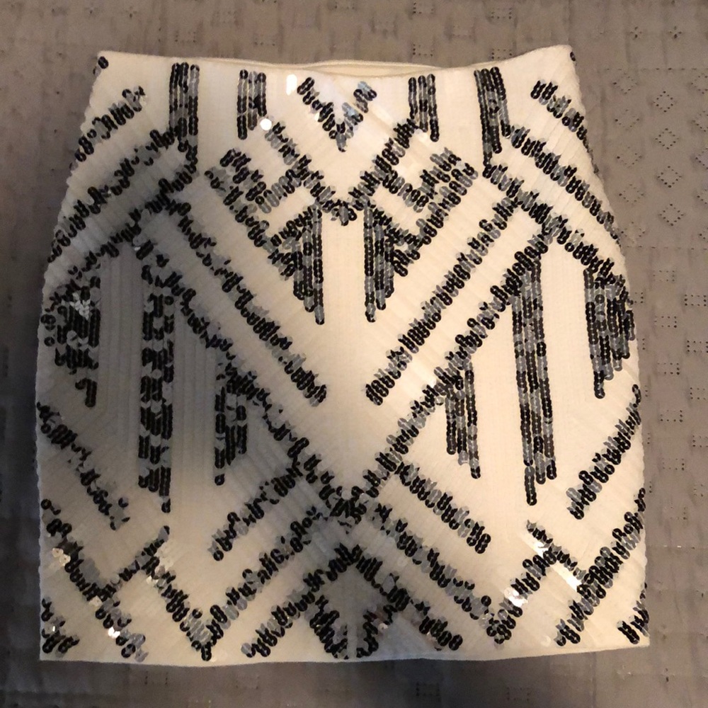 Express XS Sequin Skirt ❤️ (GREAT CONDITION)